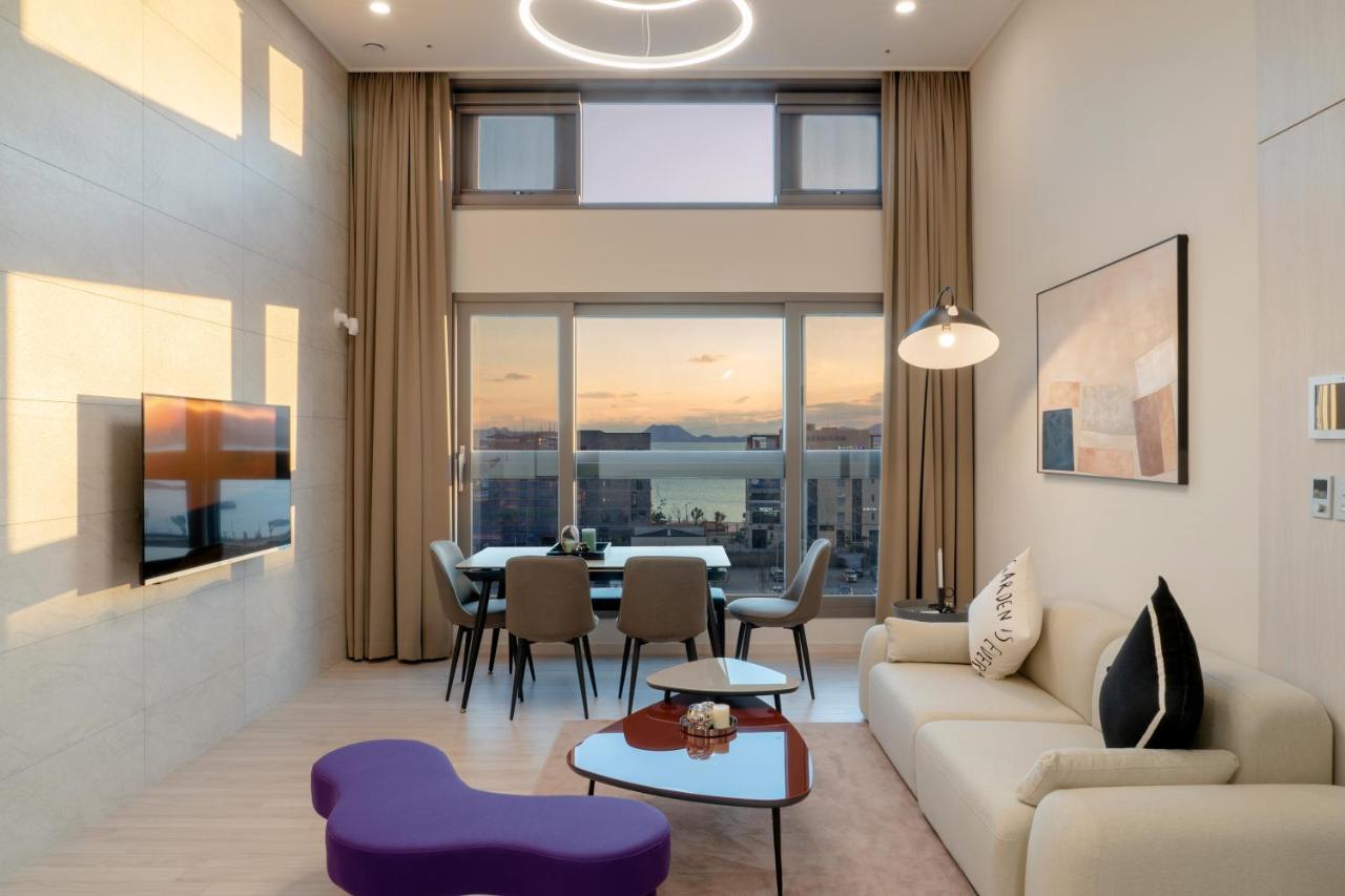 Le Collective Yeosu Appartement Buitenkant foto